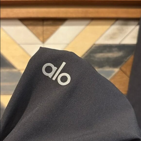 Alo Yoga Suit Up Trouser , Black, Small , New Pants - Picture 8 of 8